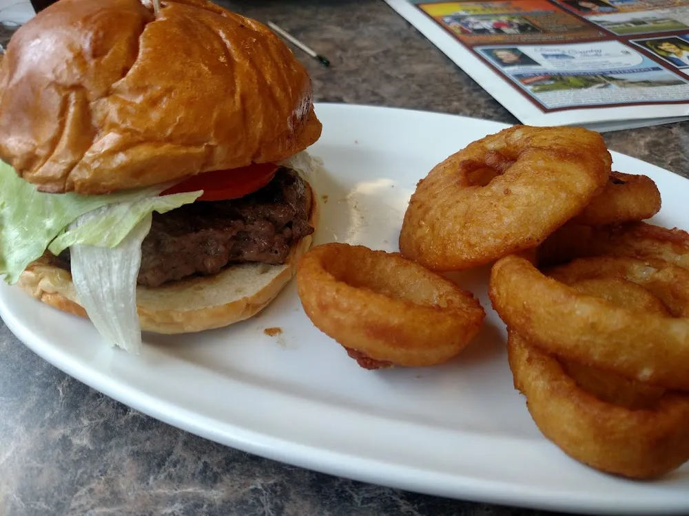 Hamburger with Onion Rings